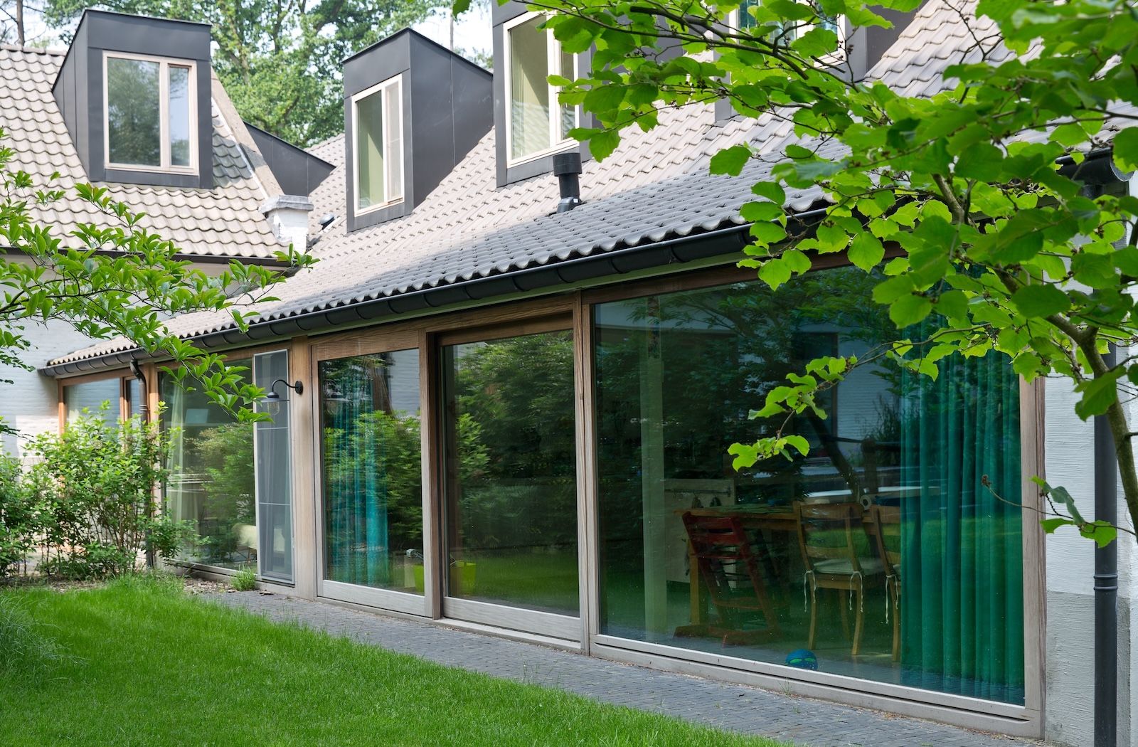 Xpera Ramen en deuren