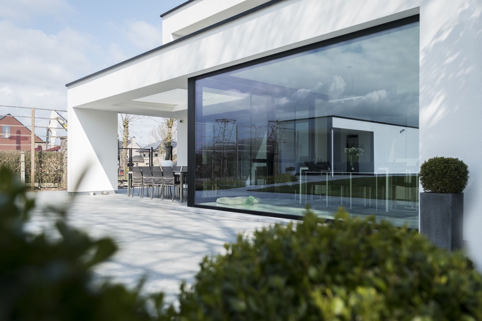 Xpera Ramen en deuren