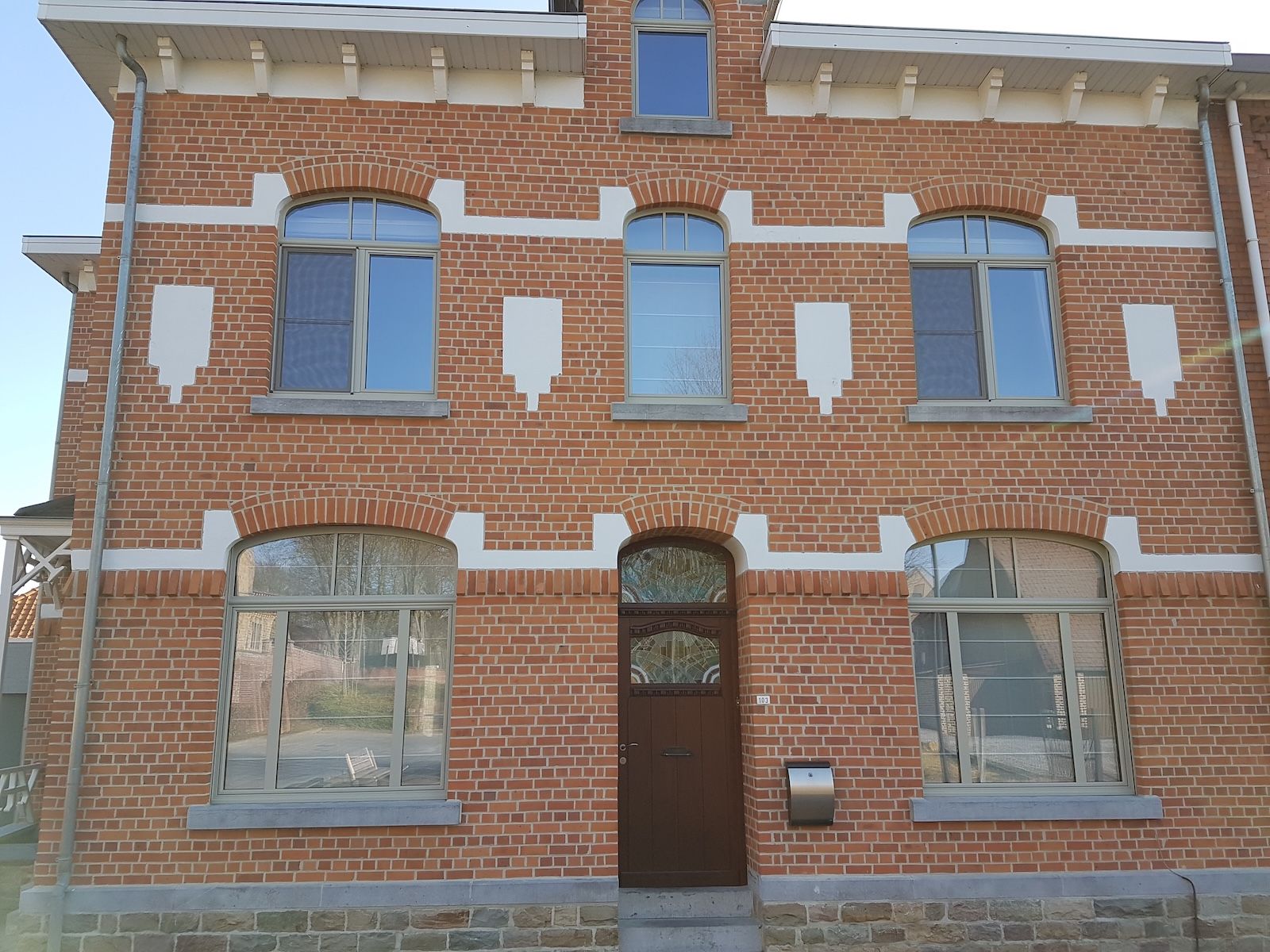 Xpera Ramen en deuren