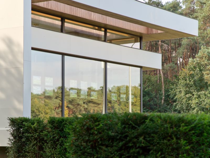 Xpera Ramen en deuren